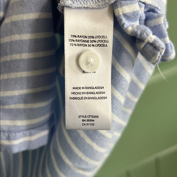 Blouse - Picture 5 of 10